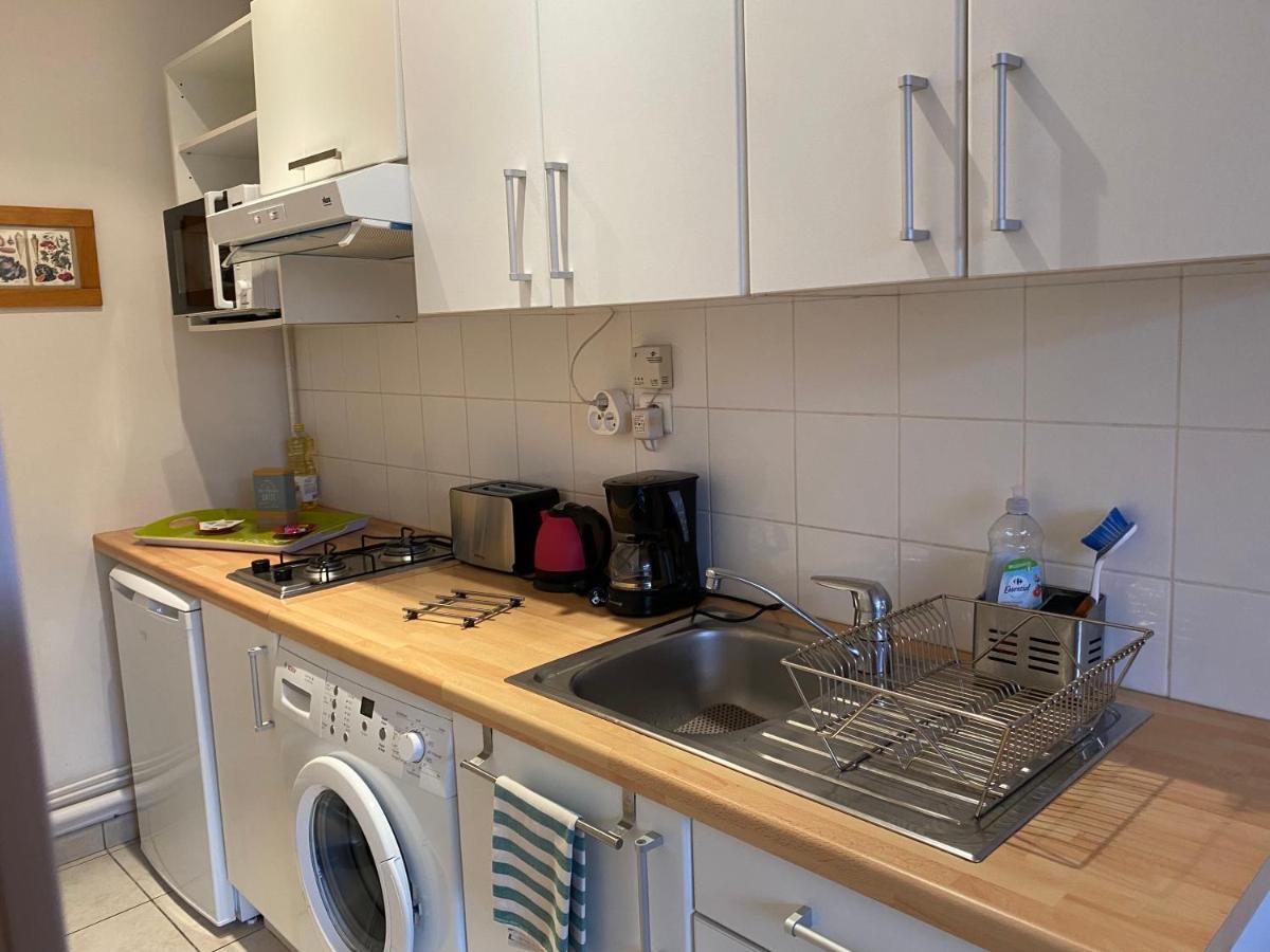Le Balcon De Jules - Charmant Pied-A-Terre - Parking Possible Pour Vehicule De Moins De 4,40 M De Long Apartment Lyon Ngoại thất bức ảnh